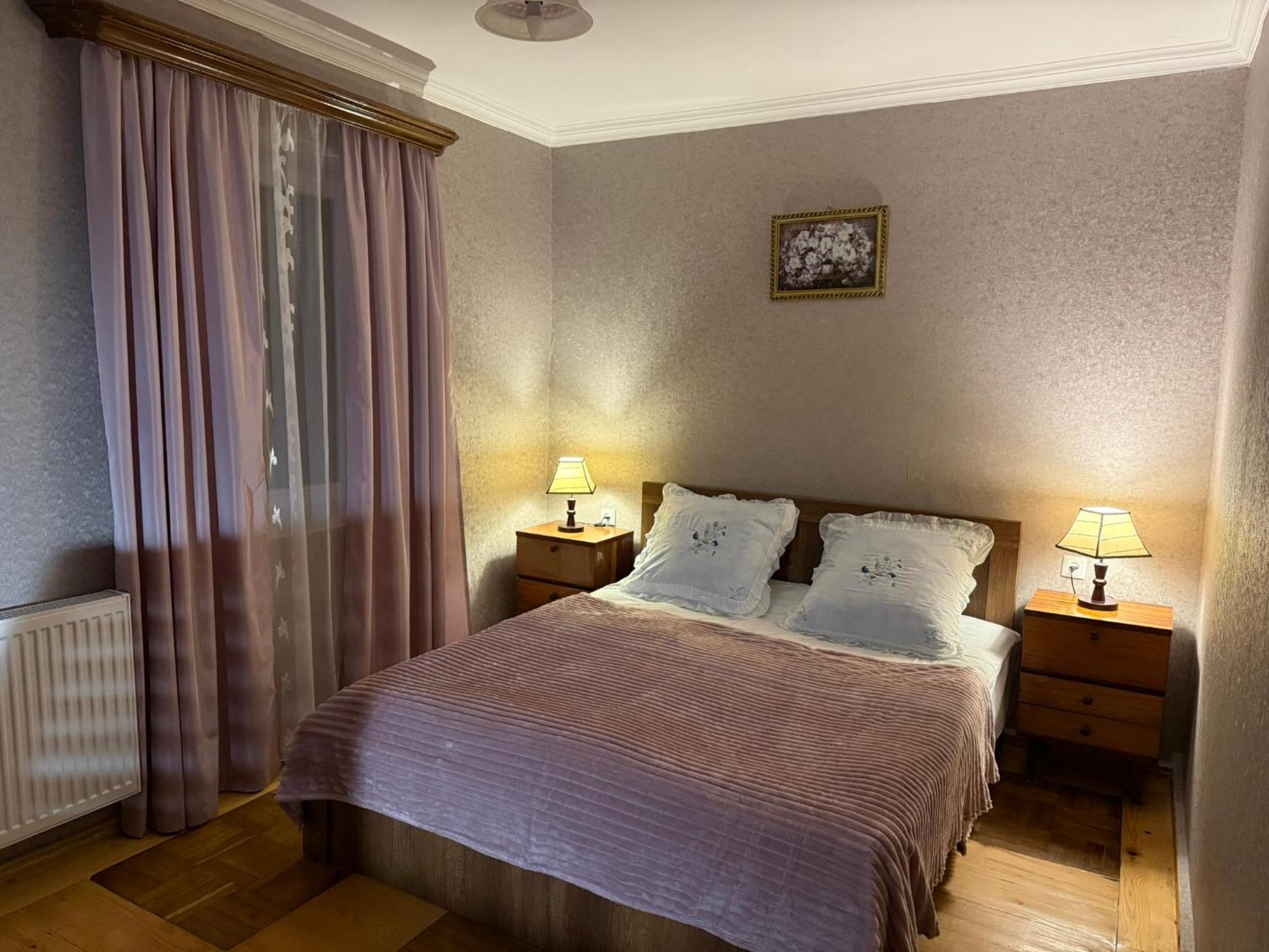 Guest House T&N Kutaisi Exterior photo