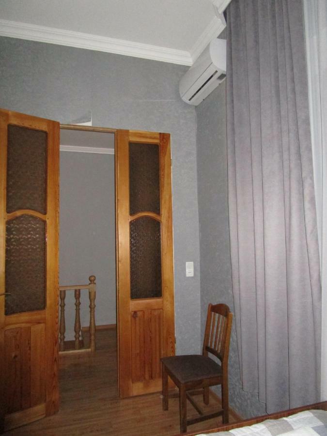 Guest House T&N Kutaisi Exterior photo
